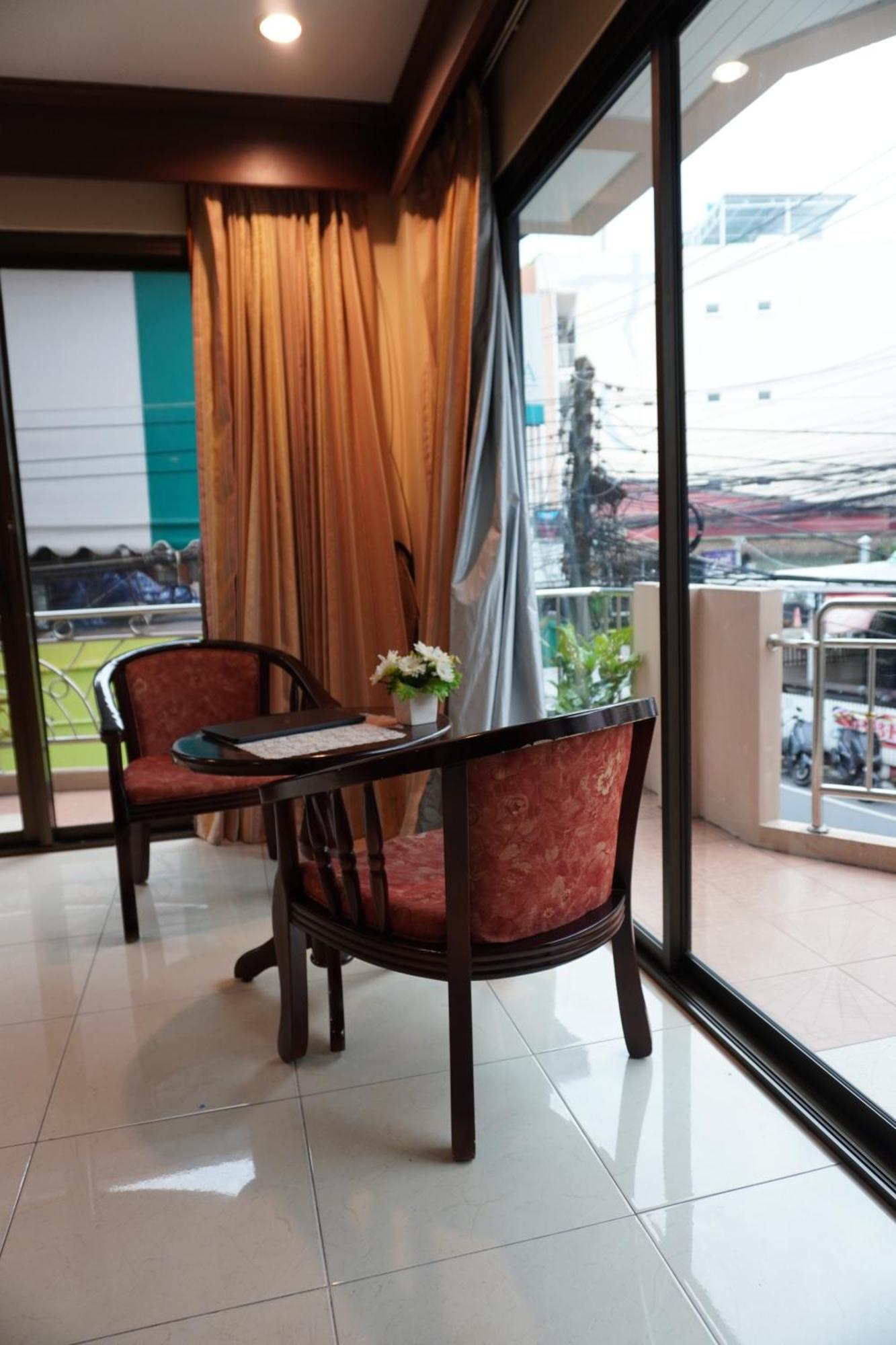 Hotel Centre Point Nanai Patong Exterior foto